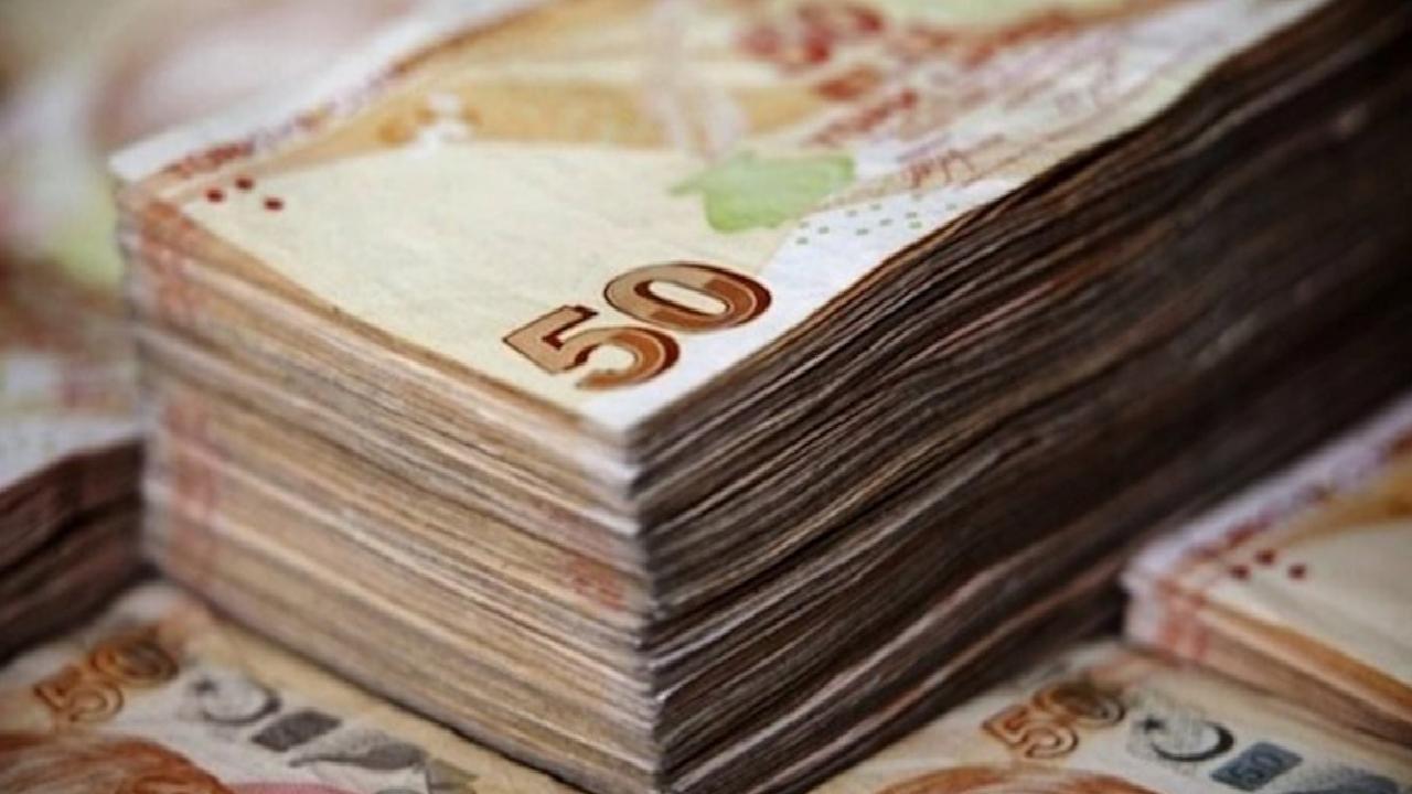 Hazine 6,2 milyar lira borçlandı